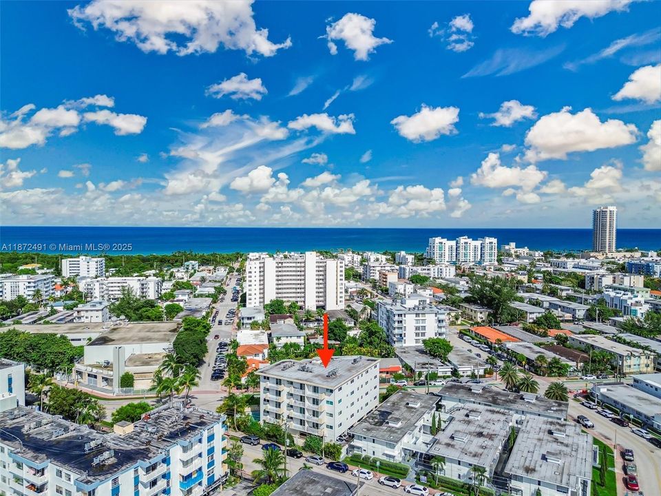 For Sale: $339,000 (2 beds, 2 baths, 1040 Square Feet)