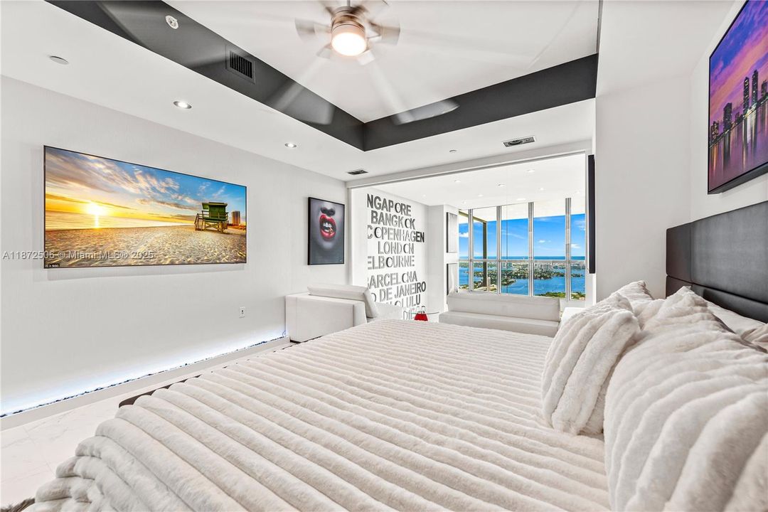 Recientemente alquilado: $9,750 (2 camas, 2 baños, 1675 Pies cuadrados)