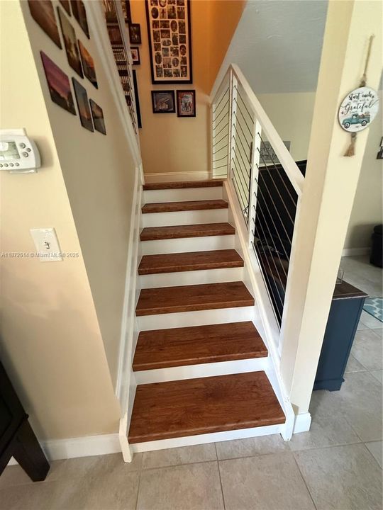 合同活跃: $380,000 (2 贝兹, 2 浴室, 1259 平方英尺)