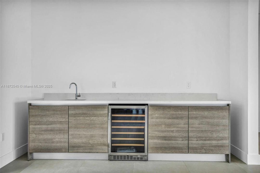 待售: $3,250,000 (5 贝兹, 6 浴室, 5368 平方英尺)