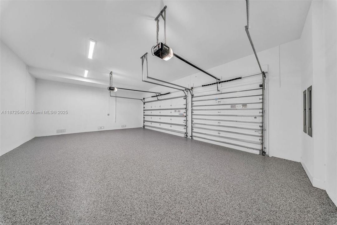 待售: $3,250,000 (5 贝兹, 6 浴室, 5368 平方英尺)