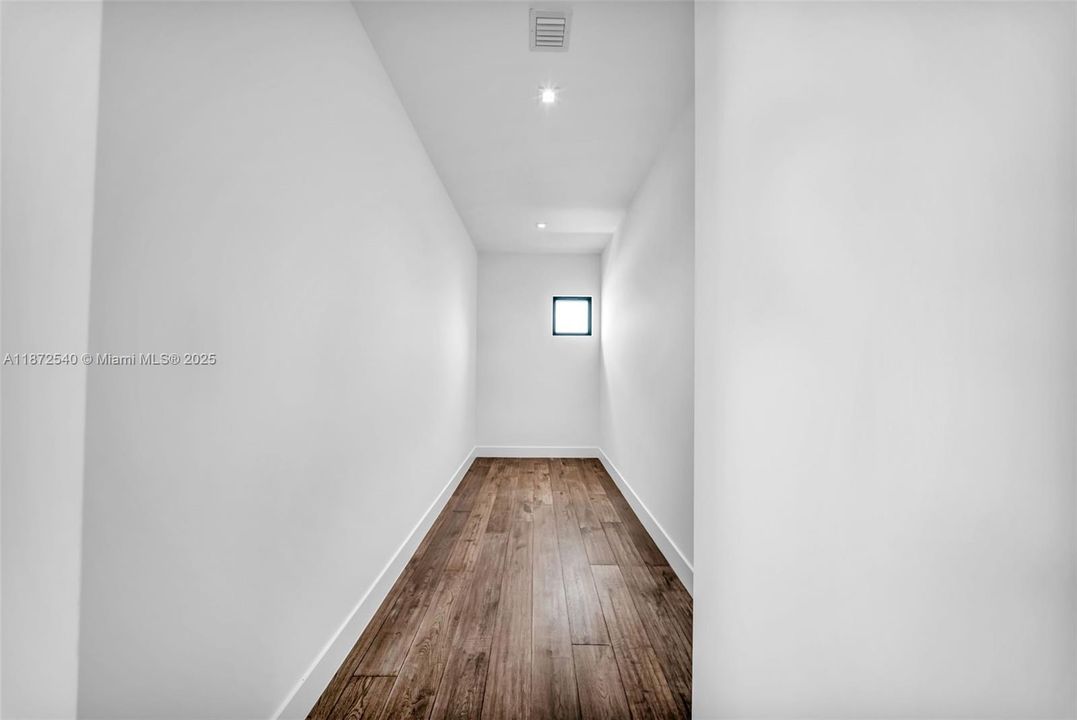 待售: $3,250,000 (5 贝兹, 6 浴室, 5368 平方英尺)