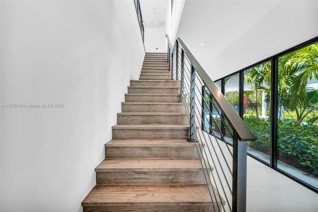 待售: $3,250,000 (5 贝兹, 6 浴室, 5368 平方英尺)