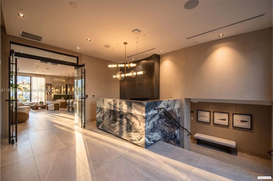 En Venta: $1,739,900 (3 camas, 3 baños, 1662 Pies cuadrados)