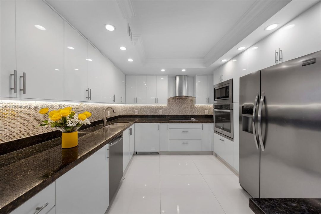 washer & dryer in the kitchen