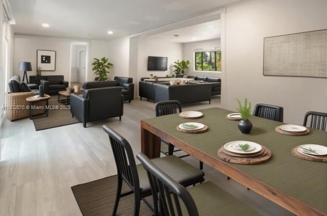 Active With Contract: $600,000 (3 beds, 2 baths, 1748 Square Feet)