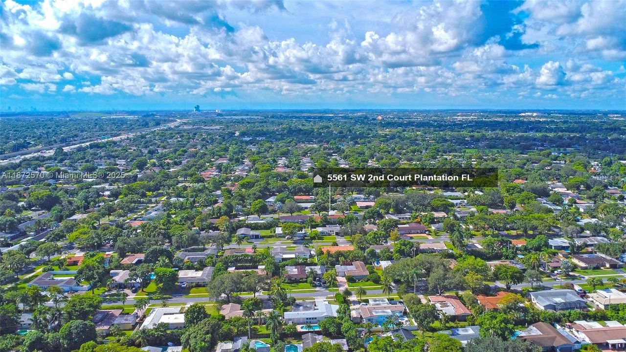 Active With Contract: $600,000 (3 beds, 2 baths, 1748 Square Feet)