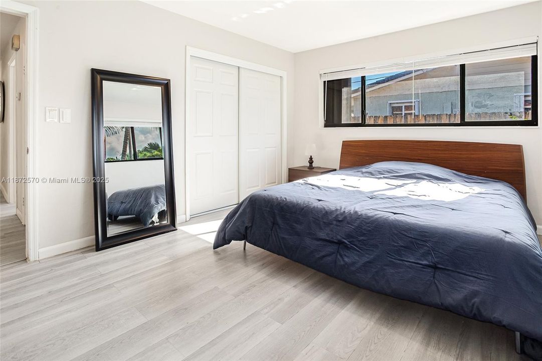 Active With Contract: $600,000 (3 beds, 2 baths, 1748 Square Feet)