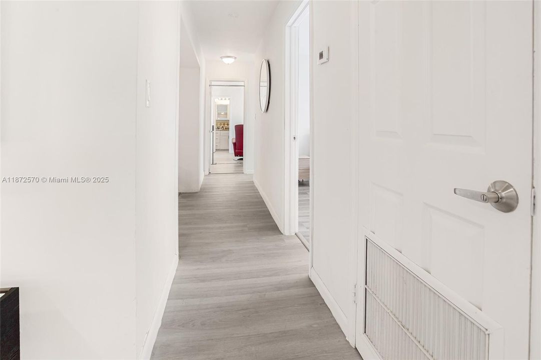 Active With Contract: $600,000 (3 beds, 2 baths, 1748 Square Feet)