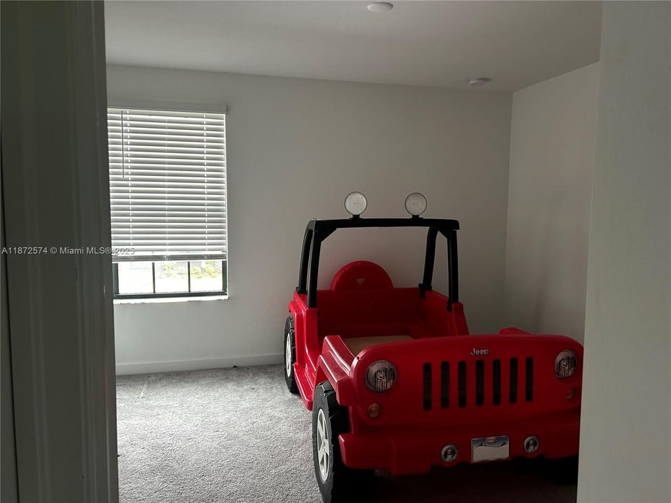 Active With Contract: $480,000 (5 beds, 4 baths, 0 Square Feet)