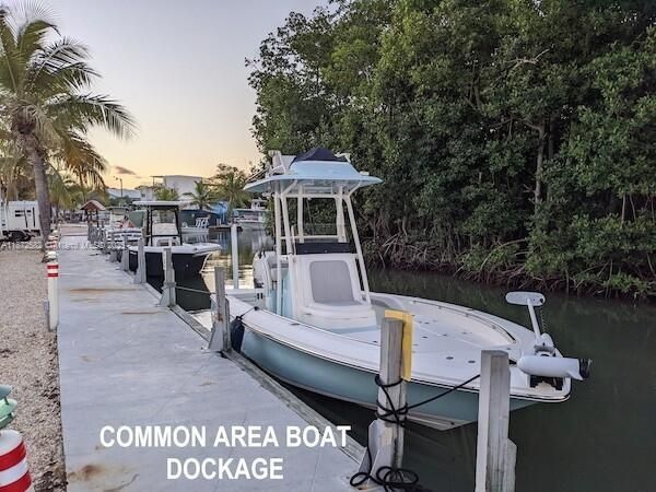 community boat dock