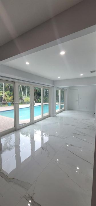 Recently Rented: $5,200 (3 beds, 2 baths, 2505 Square Feet)