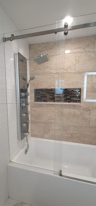 Recently Rented: $5,200 (3 beds, 2 baths, 2505 Square Feet)