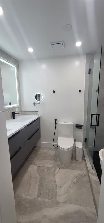 Recently Rented: $5,200 (3 beds, 2 baths, 2505 Square Feet)