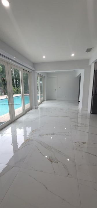 Recently Rented: $5,200 (3 beds, 2 baths, 2505 Square Feet)