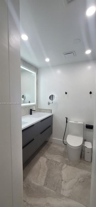 Recently Rented: $5,200 (3 beds, 2 baths, 2505 Square Feet)