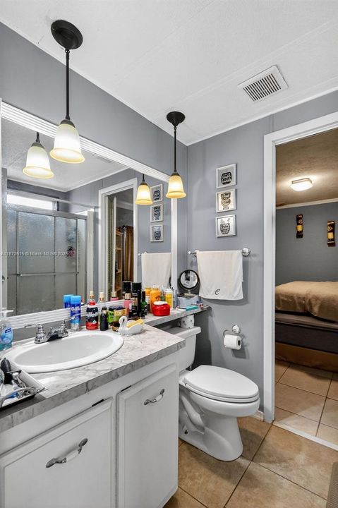 На продажу: $349,900 (2 спален, 3 ванн, 1416 Квадратных фут)