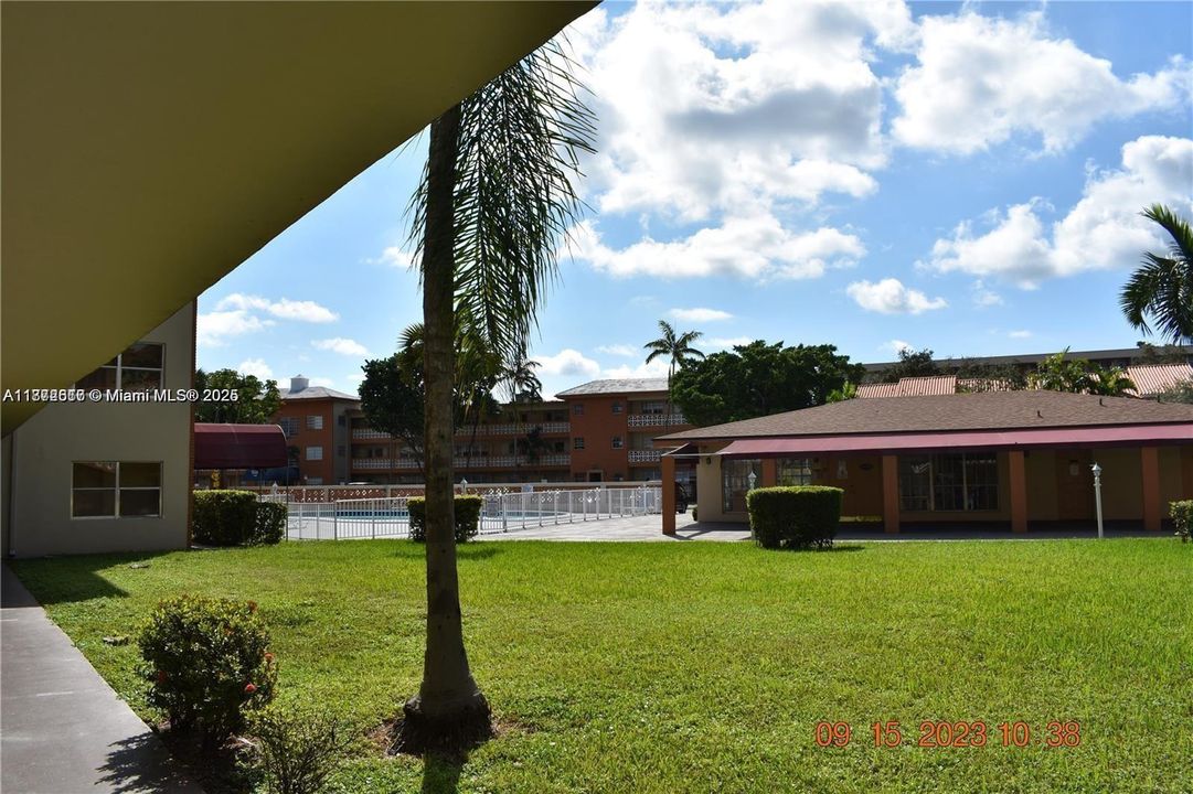 For Sale: $179,900 (1 beds, 1 baths, 1013 Square Feet)