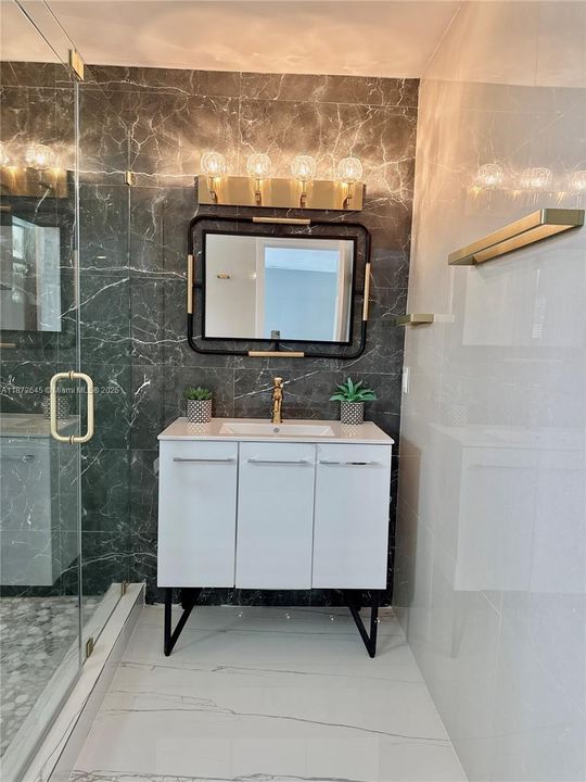 Vendido Recientemente: $698,500 (3 camas, 2 baños, 1842 Pies cuadrados)