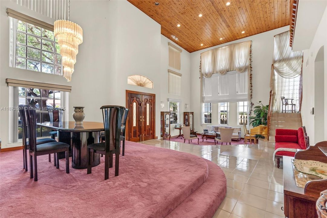 Active With Contract: $949,900 (4 beds, 3 baths, 3474 Square Feet)