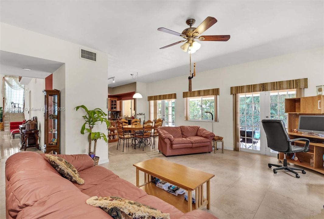 Active With Contract: $949,900 (4 beds, 3 baths, 3474 Square Feet)