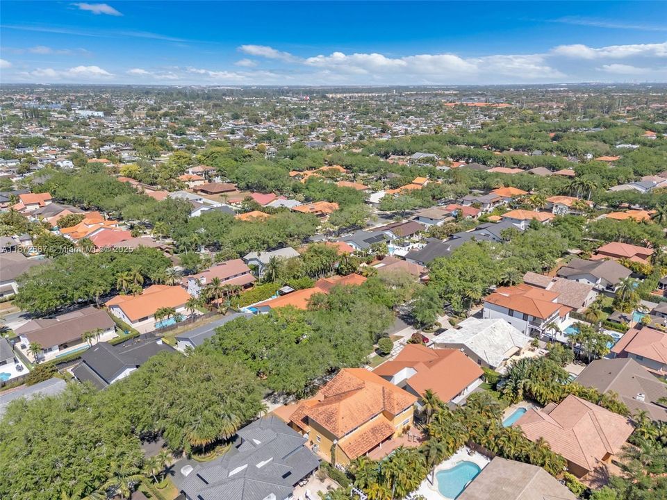 Active With Contract: $949,900 (4 beds, 3 baths, 3474 Square Feet)