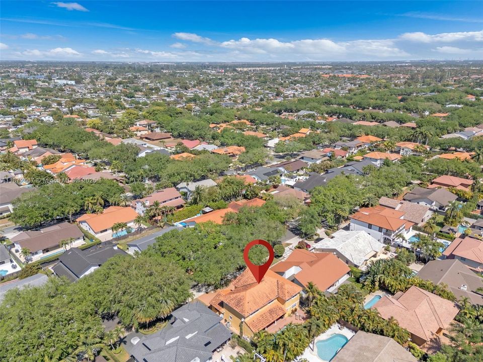 Active With Contract: $949,900 (4 beds, 3 baths, 3474 Square Feet)