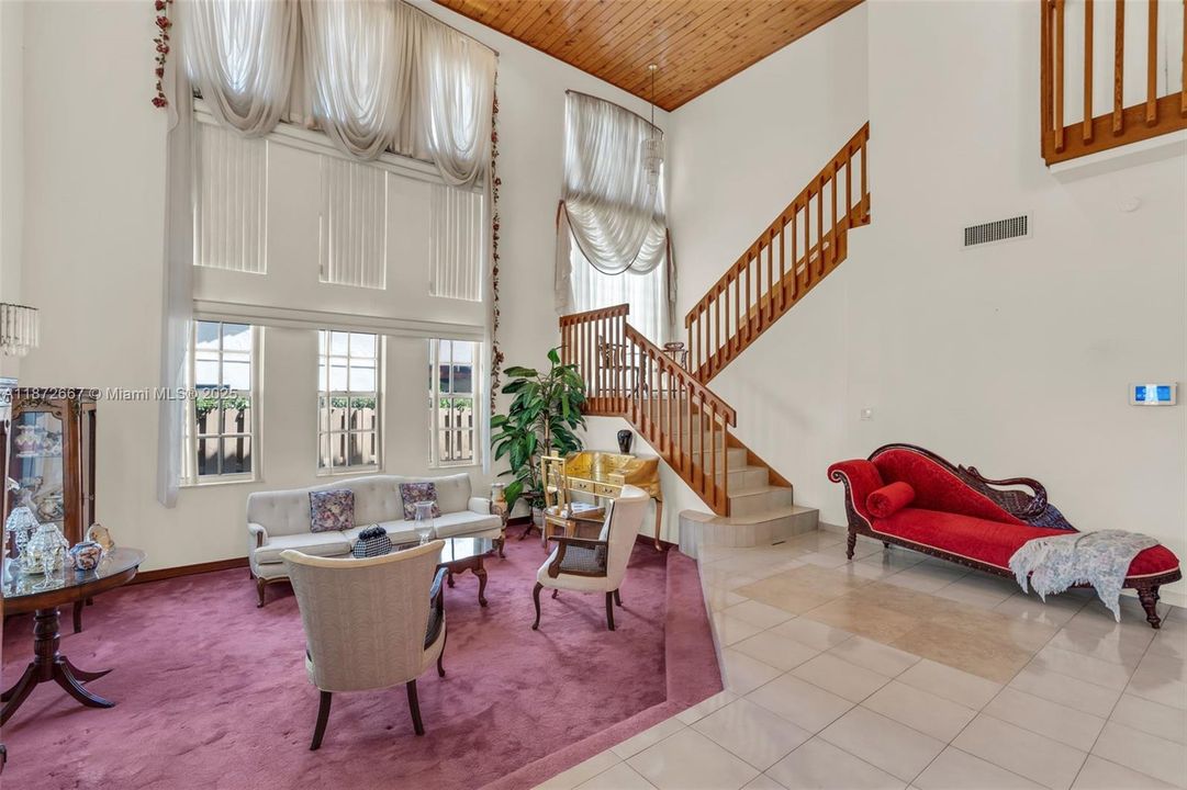 Active With Contract: $949,900 (4 beds, 3 baths, 3474 Square Feet)