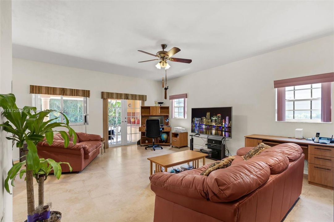 Active With Contract: $949,900 (4 beds, 3 baths, 3474 Square Feet)