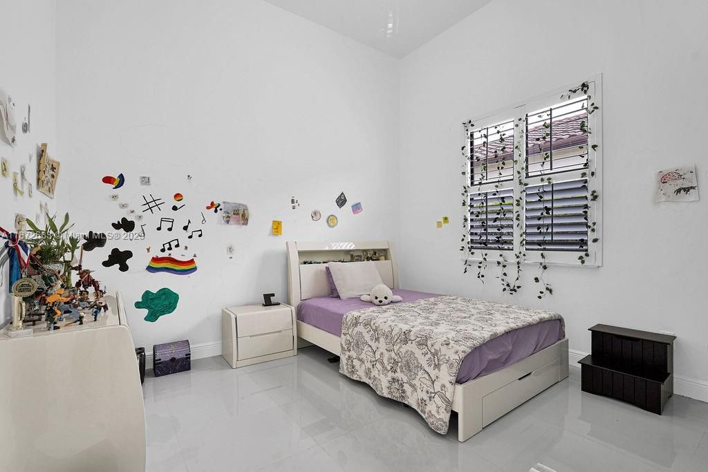 В аренду: $8,000 (3 спален, 3 ванн, 3076 Квадратных фут)