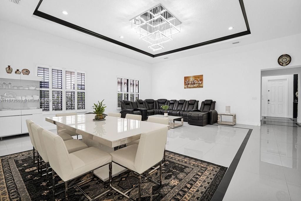 В аренду: $8,000 (3 спален, 3 ванн, 3076 Квадратных фут)