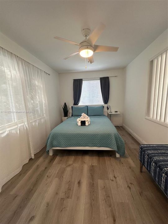 En Venta: $647,000 (0 camas, 0 baños, 1046 Pies cuadrados)