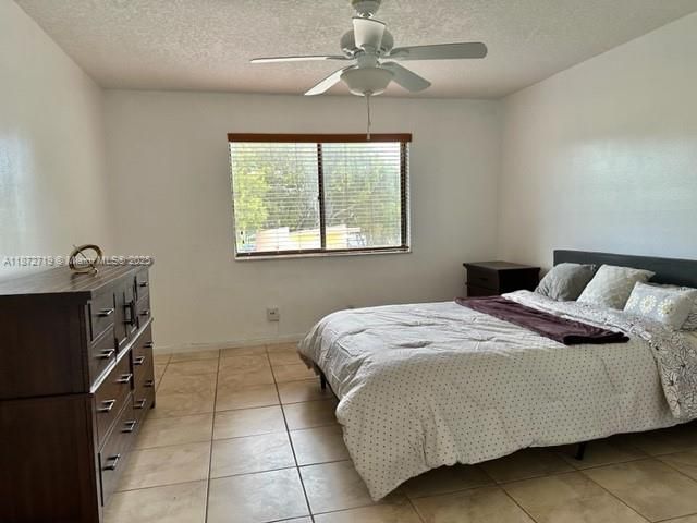For Sale: $310,000 (2 beds, 2 baths, 1231 Square Feet)