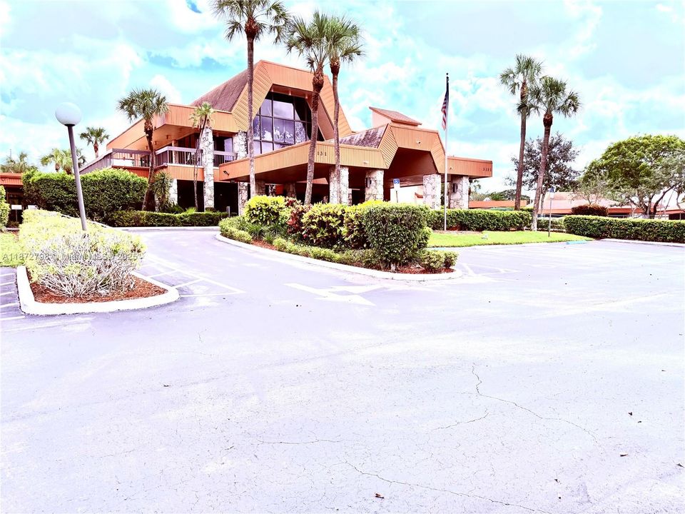 Vendido Recientemente: $128,000 (2 camas, 1 baños, 870 Pies cuadrados)