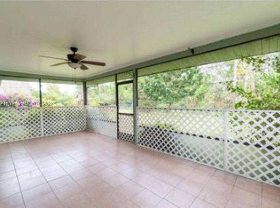 最近租的: $2,200 (3 贝兹, 2 浴室, 1680 平方英尺)