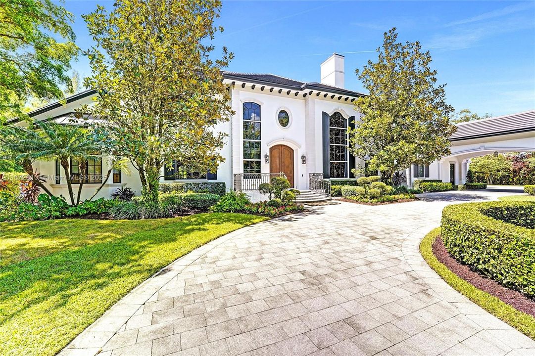 最近售出: $5,995,000 (7 贝兹, 4 浴室, 7302 平方英尺)