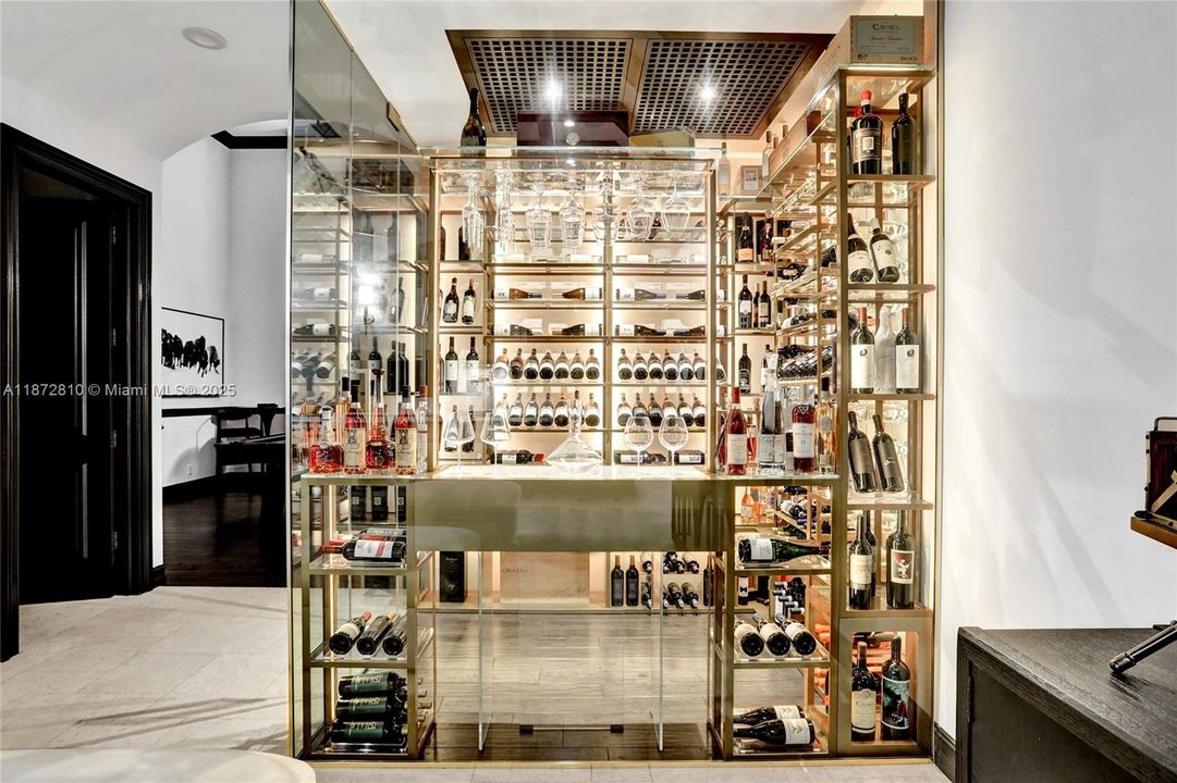 最近售出: $5,995,000 (7 贝兹, 4 浴室, 7302 平方英尺)