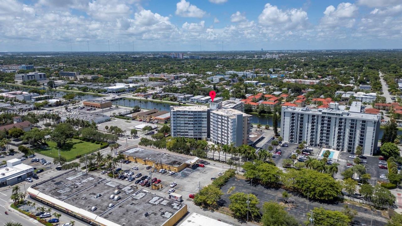 For Sale: $215,000 (2 beds, 2 baths, 1112 Square Feet)