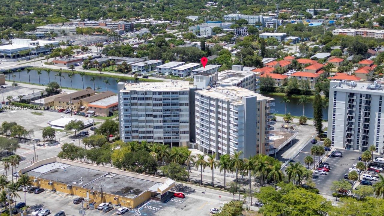 For Sale: $215,000 (2 beds, 2 baths, 1112 Square Feet)