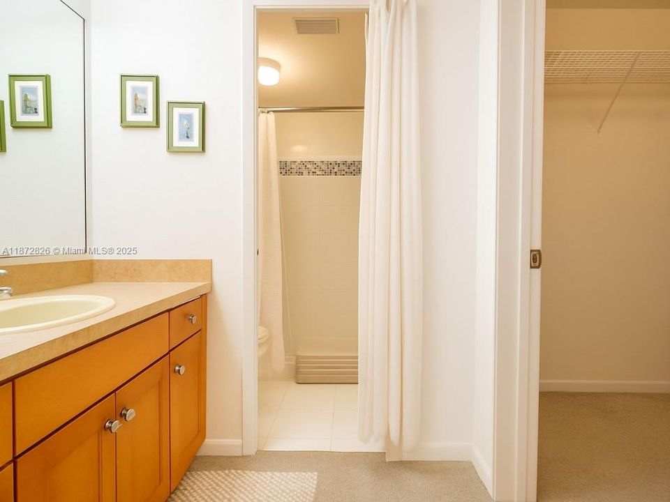 待售: $250,000 (2 贝兹, 2 浴室, 0 平方英尺)