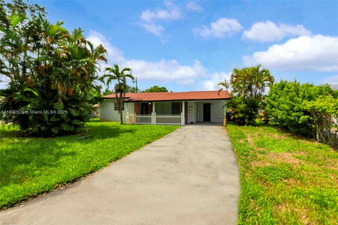 Activo con contrato: $388,000 (2 camas, 2 baños, 1197 Pies cuadrados)