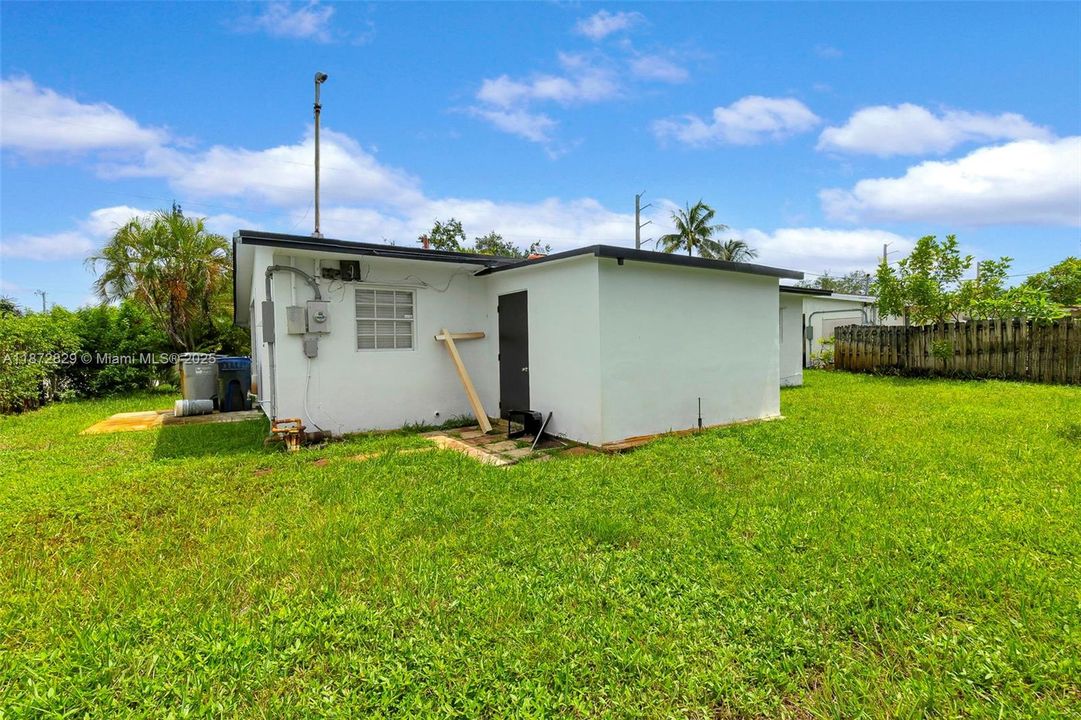 Activo con contrato: $388,000 (2 camas, 2 baños, 1197 Pies cuadrados)