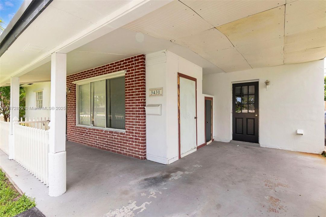 Activo con contrato: $388,000 (2 camas, 2 baños, 1197 Pies cuadrados)