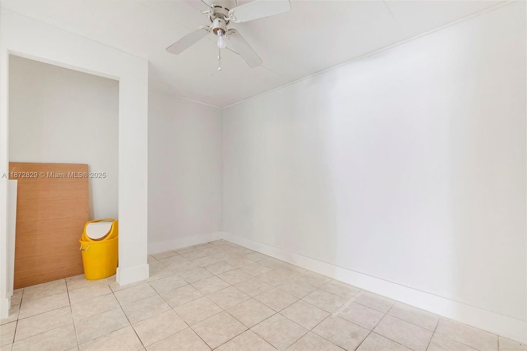 Activo con contrato: $388,000 (2 camas, 2 baños, 1197 Pies cuadrados)