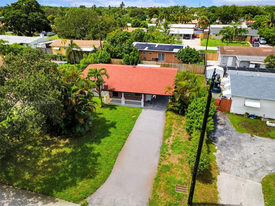 Activo con contrato: $388,000 (2 camas, 2 baños, 1197 Pies cuadrados)