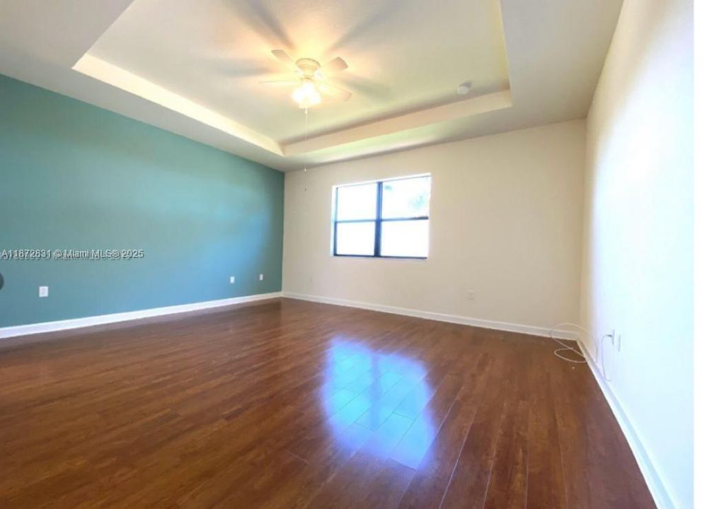 Recently Rented: $3,420 (5 beds, 3 baths, 2894 Square Feet)