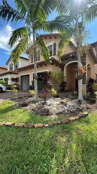 Recently Rented: $3,420 (5 beds, 3 baths, 2894 Square Feet)