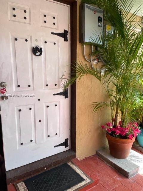 For Rent: $1,150 (1 beds, 1 baths, 1719 Square Feet)