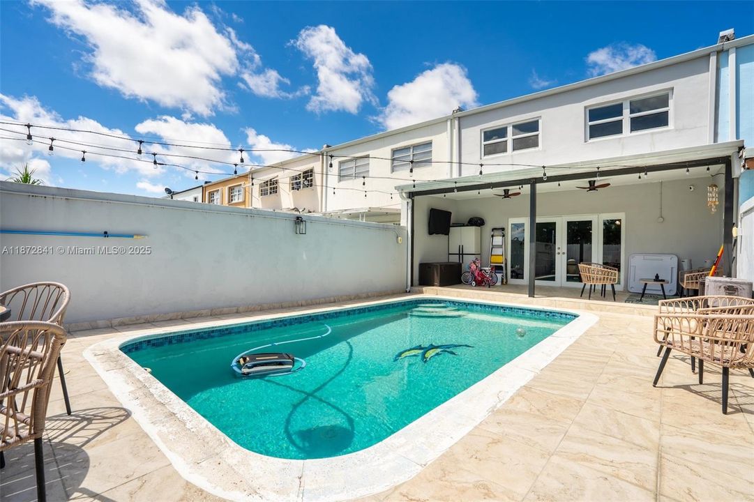 Active With Contract: $499,999 (3 beds, 2 baths, 1606 Square Feet)