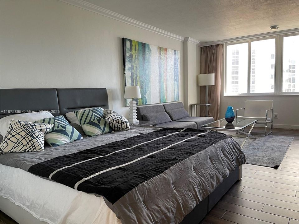 待售: $125,000 (0 贝兹, 1 浴室, 420 平方英尺)